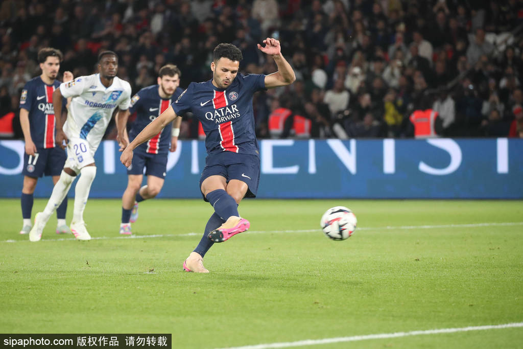 皇冠信用盘_王炸！39球神锋约克雷斯完美“送别礼”皇冠信用盘，曼联的锋线答案已在阵中？