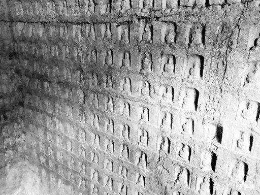 皇冠信用网出租足球_河南鹤壁一水库水位下降惊现千佛石窟皇冠信用网出租足球，石窟开凿于东魏内有1043尊石佛，水库管理方回应