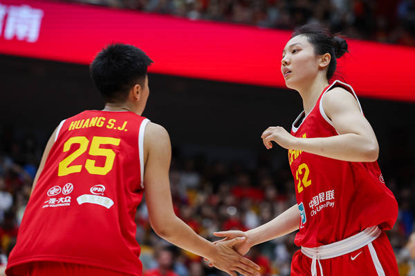 皇冠信用網代理登1
_狂胜67分皇冠信用網代理登1
!张子宇16+7杨舒予22分 中国女篮再擒波黑