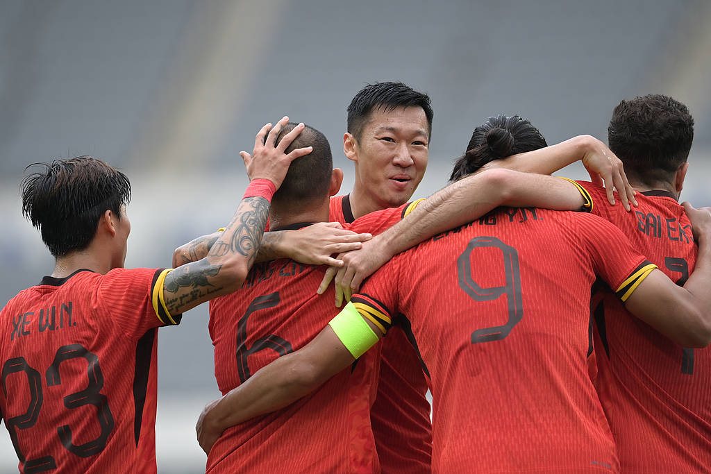 澳大利亚昆士兰州女子国家超级联赛_东亚杯-黄政宇首球 国足两中门框1-0中国香港获季军