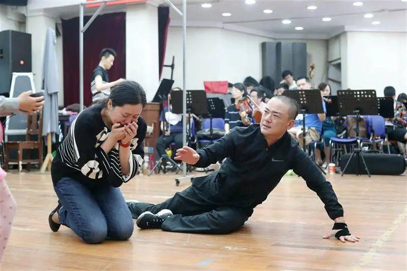 皇冠信用出租足球_上海著名演员因病去世皇冠信用出租足球，年仅50岁，网友：不敢相信！