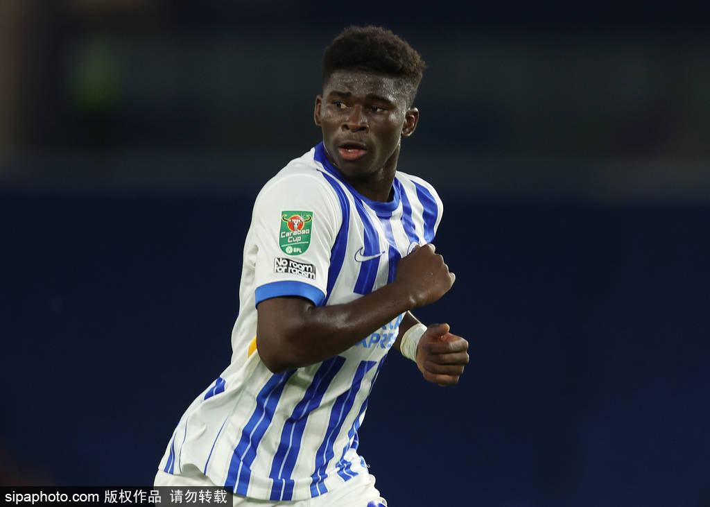 皇冠信用网登1
_卡洛斯·巴莱巴转会曼联最新进展:布莱顿强硬回应转会传闻