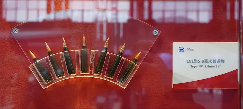 皇冠皇冠平台_越南新步枪参加联合军演皇冠皇冠平台，担心中国偷学技术，结果频繁卡壳到炸？