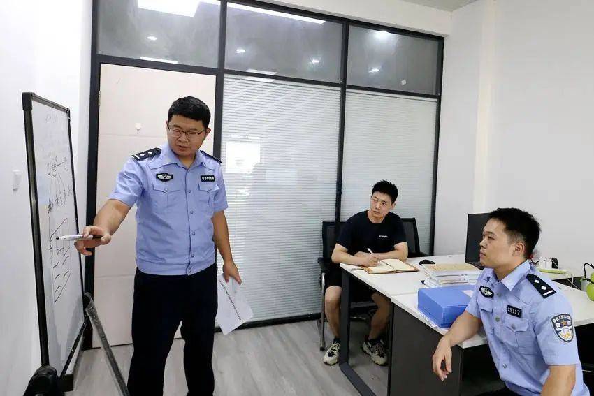 佩拉札阿马多尔vs阿利安萨圣萨尔瓦多_30名“优质相亲女”落网