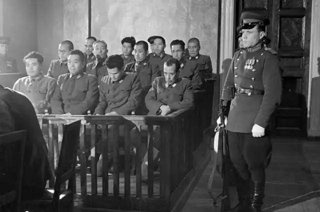 离谱皇冠账号申请！俄罗斯把日本雇佣兵俘虏关笼子里游街示众？和中国有关系？ | 皇冠账号申请