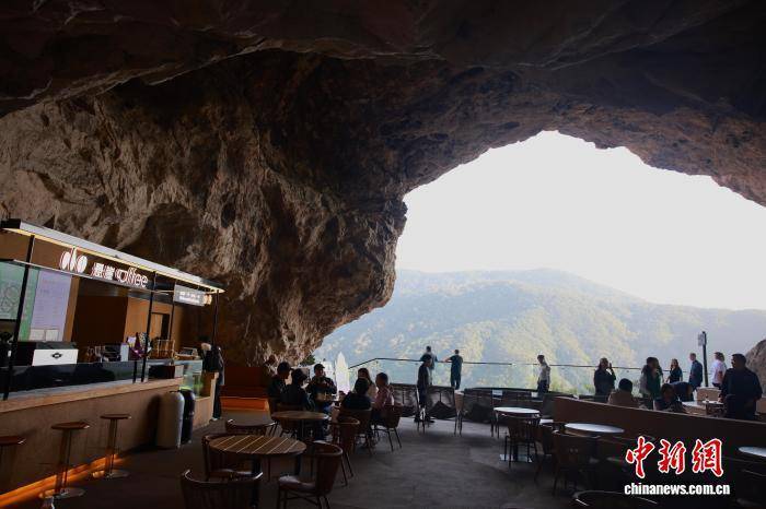 皇冠信用網怎么开账号_浙江温州乐清雁荡山：悬崖咖啡助力传统景区焕新出圈