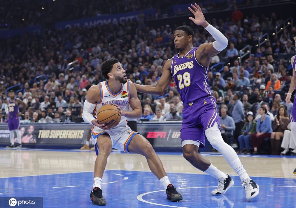 信用网怎么注册_SGA三节30+9东契奇19+7+7 湖人半场被打花惨败雷霆