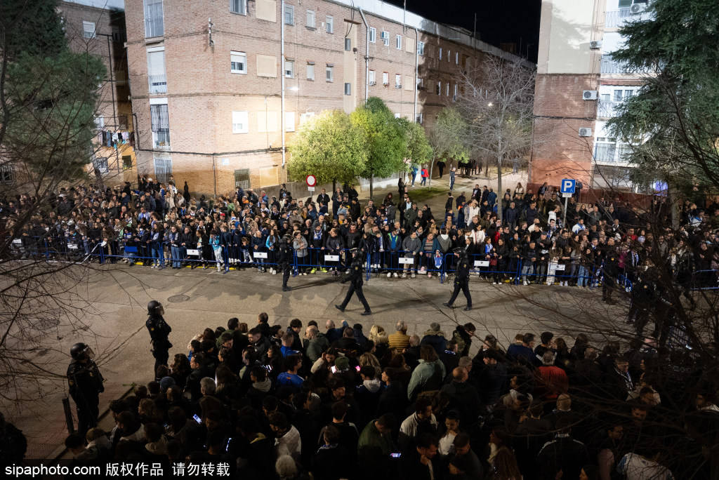 皇冠投注网址
_皇家马德里球员对哈维·阿隆索被解雇的反应:姆巴佩率先发声皇冠投注网址
,队内态度分化