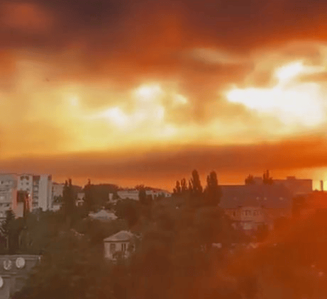 信用網皇冠申请注册_报复不隔夜！仅24小时信用網皇冠申请注册，俄军炸碎阿塞拜疆投资，17个油罐被毁引发国际关注