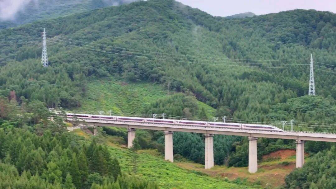 线上买球平台 _总台《好好聊辽》 对话抚顺市市委书记：煤都焕新 数智振兴